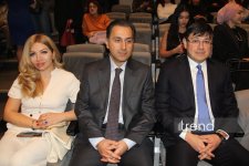 Деньги меняют не только облик города, но и самих людей... – "Нефтяной бум улыбается всем" в Баку встречен овациями (ФОТО)