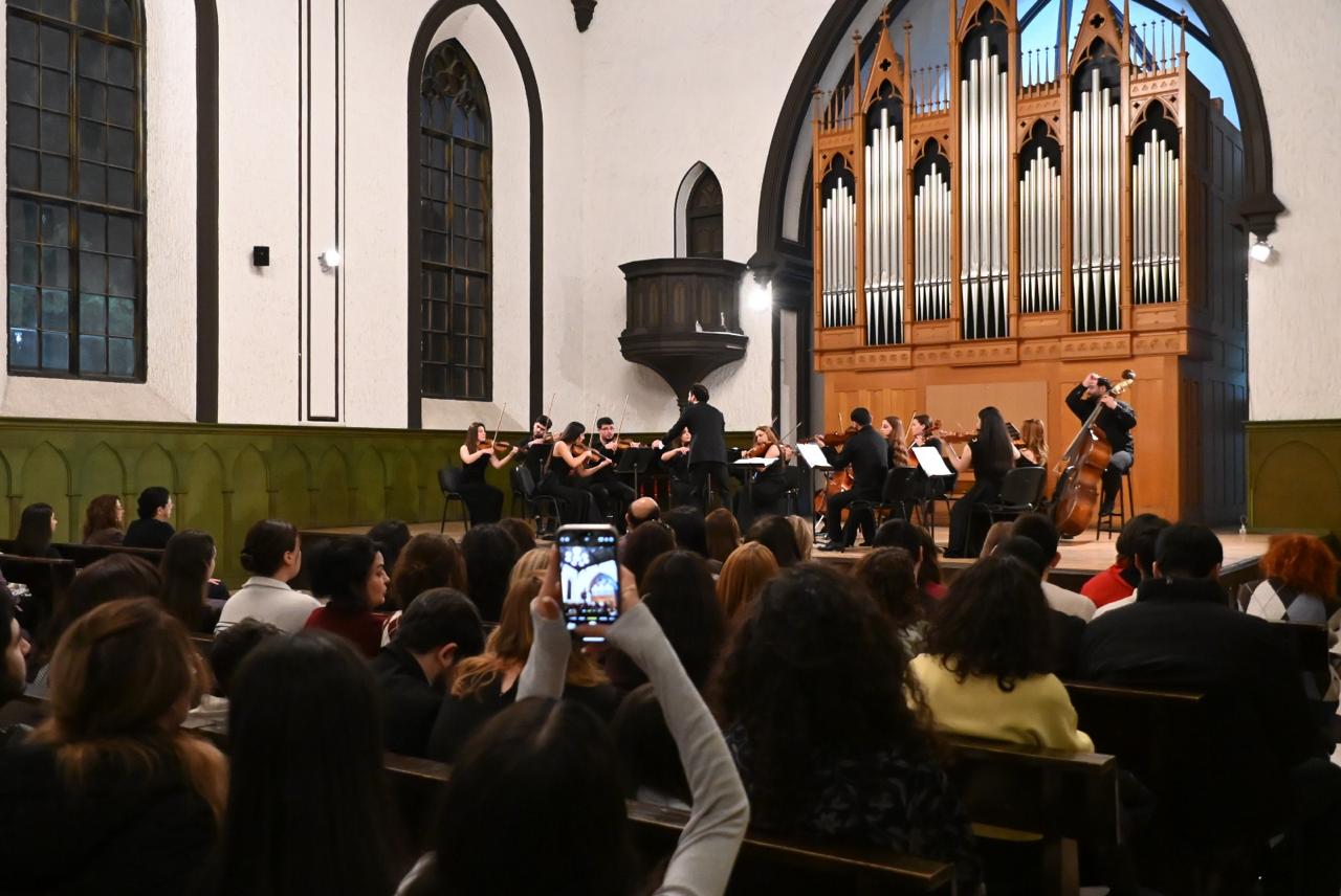Струнные эмоции под органными сводами Баку - когда классика становится личной (ФОТО)