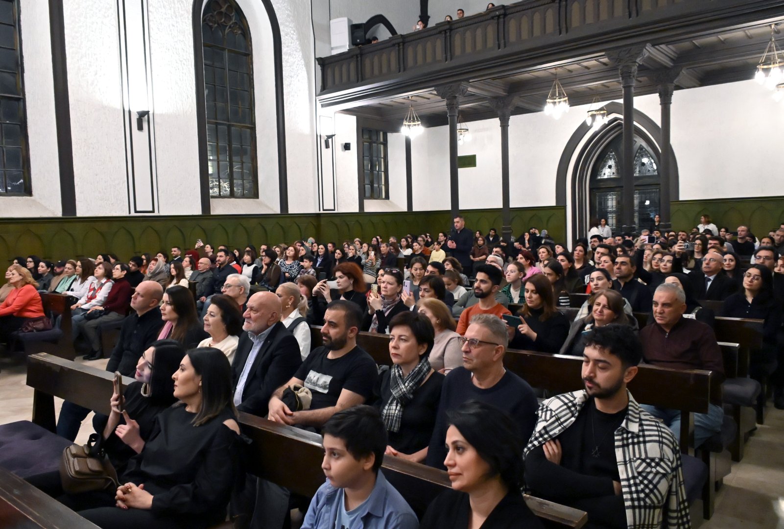 Другой вечер в Баку - путешествие по эпохам и стилям (ФОТО)