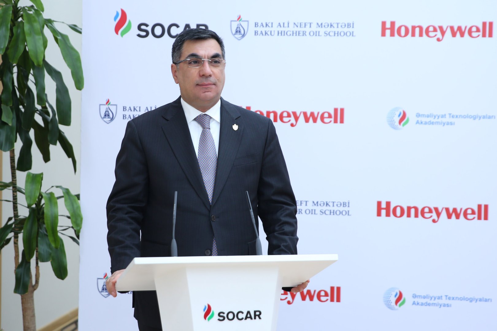 SOCAR запустила Академию операционных технологий в партнерстве с Honeywell (ФОТО)