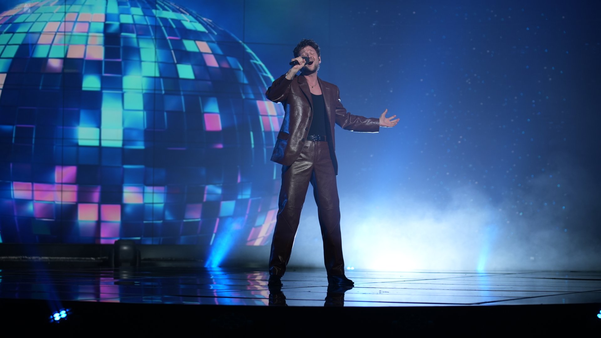 Эльдар Гасымов в статусе "легендарного победителя" стал гостем финала нацотбора Болгарии на "Евровидение-2026" (ВИДЕО, ФОТО)