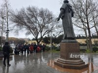 В Баку почтили память великого узбекского поэта и мыслителя Алишера Навои (ФОТО)