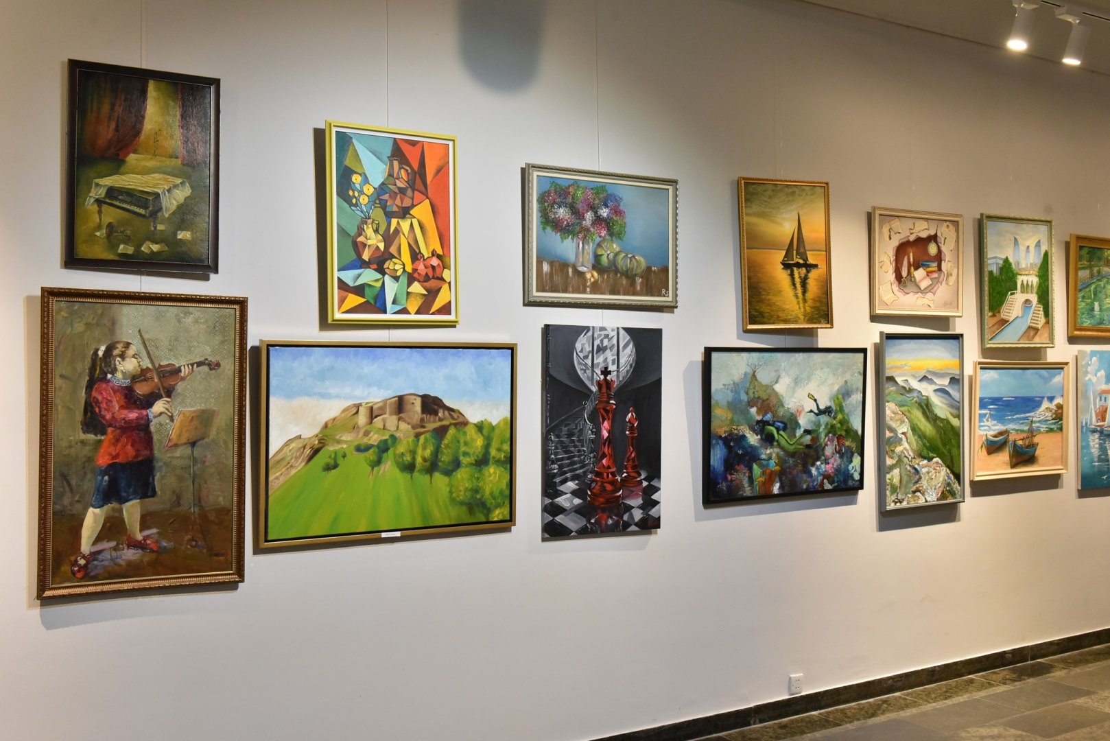 В Баку показали как вести разговор с окружающей реальностью (ФОТО)