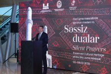 Уникальная экспозиция в Баку - экземпляры Корана, редких рукописных книг, ковров, металла… (ФОТО)