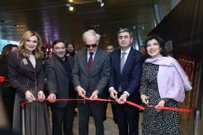 Уникальная экспозиция в Баку - экземпляры Корана, редких рукописных книг, ковров, металла… (ФОТО)