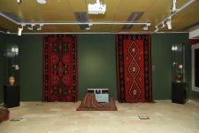 Уникальная экспозиция в Баку - экземпляры Корана, редких рукописных книг, ковров, металла… (ФОТО)