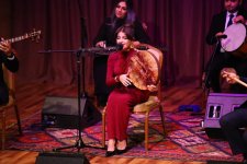 Азербайджанские красавицы: Вселенная свободы и импровизации (ФОТО)