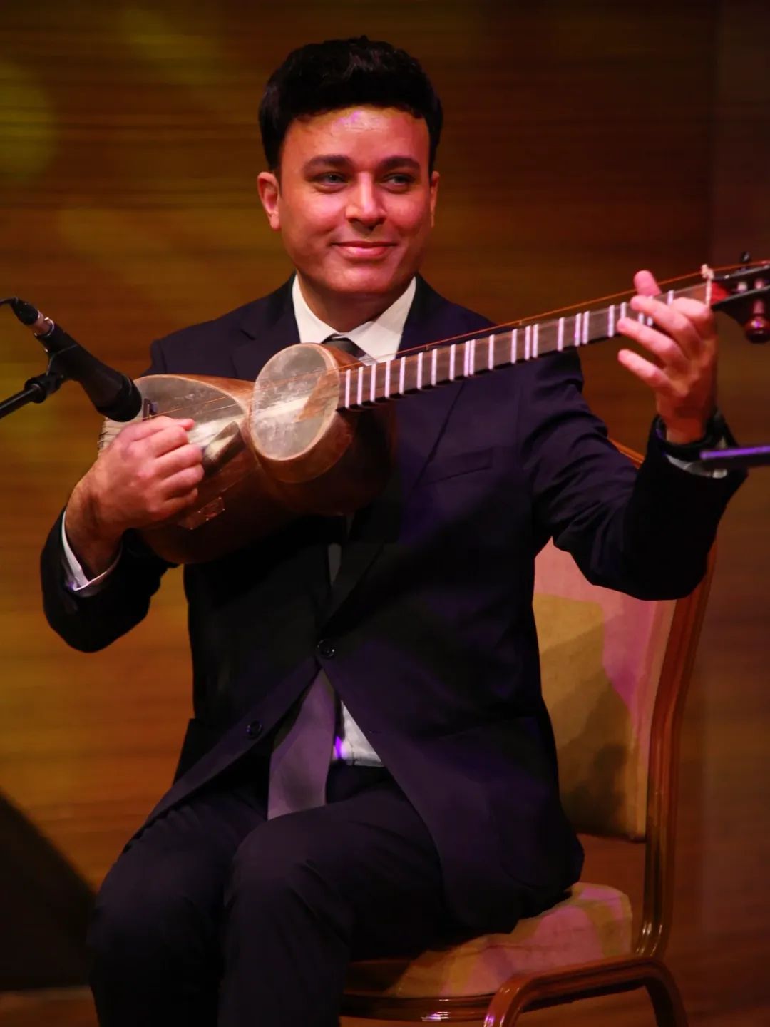 Азербайджанские красавицы: Вселенная свободы и импровизации (ФОТО)