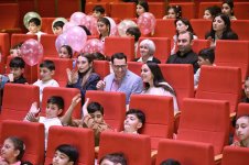 Вице-президент Фонда Гейдара Алиева Лейла Алиева и Алена Алиева побывали в Гянджинском государственном драматическом театре на премьере анимационного сериала «Иси и Пити» (ФОТО)