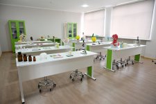 Вице-президент Фонда Гейдара Алиева Лейла Алиева и Алена Алиева побывали в центре STEAM и полной средней школе номер 37 в Гяндже (ФОТО)