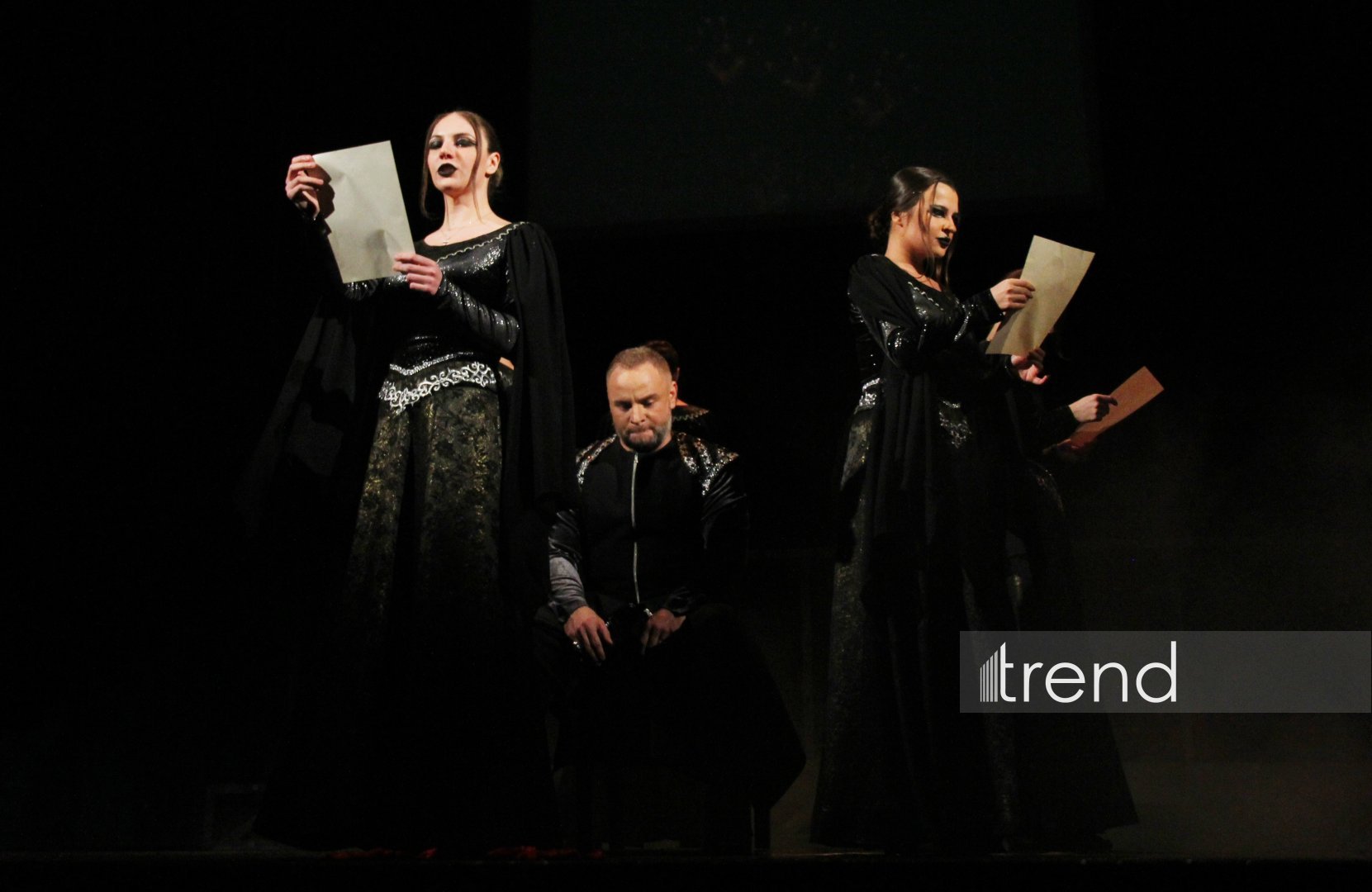 Как Ярослав Трифонов "взорвал" сцену - против шести Леди Макбет: премьера спектакля на пределе эмоций (ФОТО)