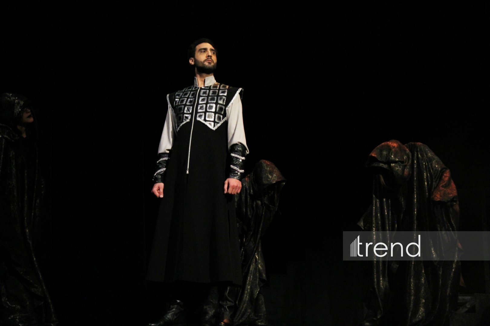 Как Ярослав Трифонов "взорвал" сцену - против шести Леди Макбет: премьера спектакля на пределе эмоций (ФОТО)