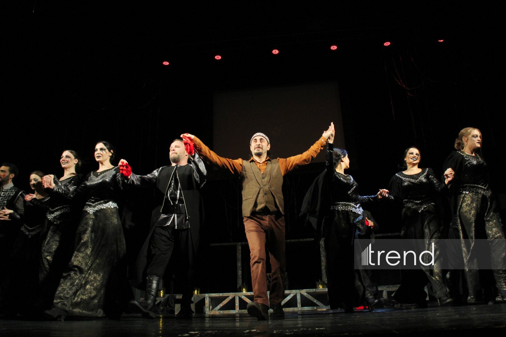 Как Ярослав Трифонов "взорвал" сцену - против шести Леди Макбет: премьера спектакля на пределе эмоций (ФОТО)