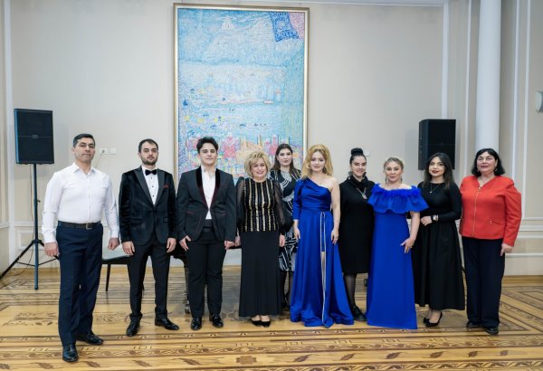 Среди музейной роскоши в Баку – в пространстве гармонии между живописью, архитектурой и музыкой (ФОТО)