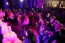 Эльдар Гасымов, свободно владея немецким языком, покорил Мюнхен (ВИДЕО, ФОТО)