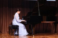 Звуки и краски вдохновения: концерт и выставка в честь великого азербайджанского композитора (ФОТО)