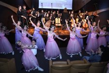 Звуки и краски вдохновения: концерт и выставка в честь великого азербайджанского композитора (ФОТО)