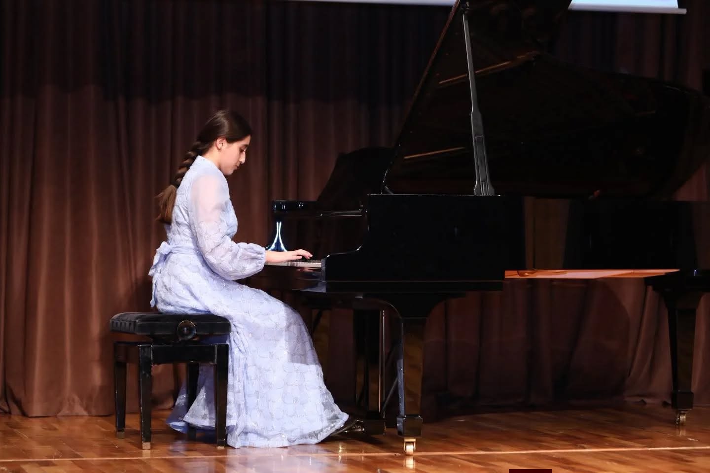 Звуки и краски вдохновения: концерт и выставка в честь великого азербайджанского композитора (ФОТО)