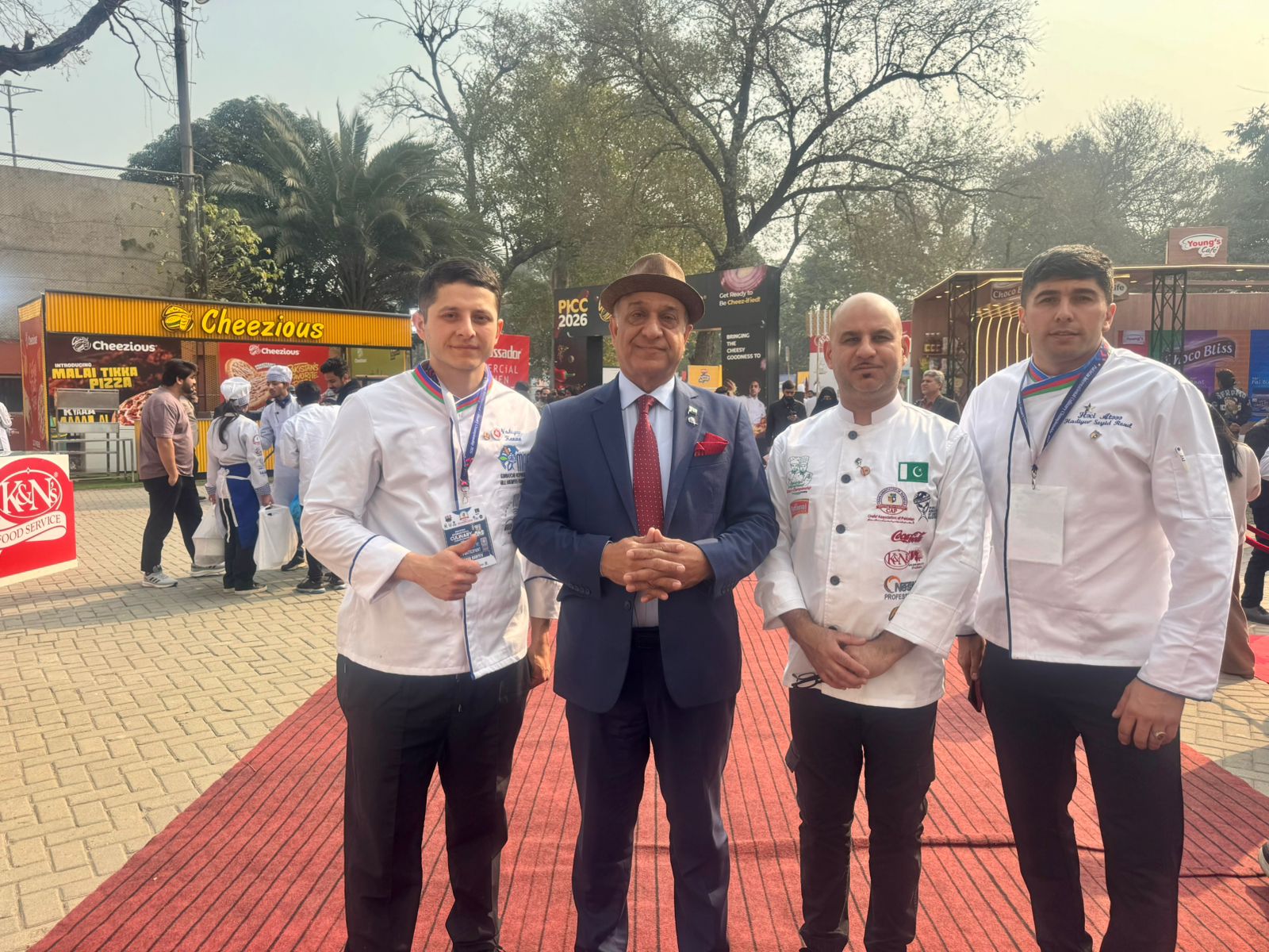 Азербайджанская кухня удостоена медалей в Пакистане (ФОТО)