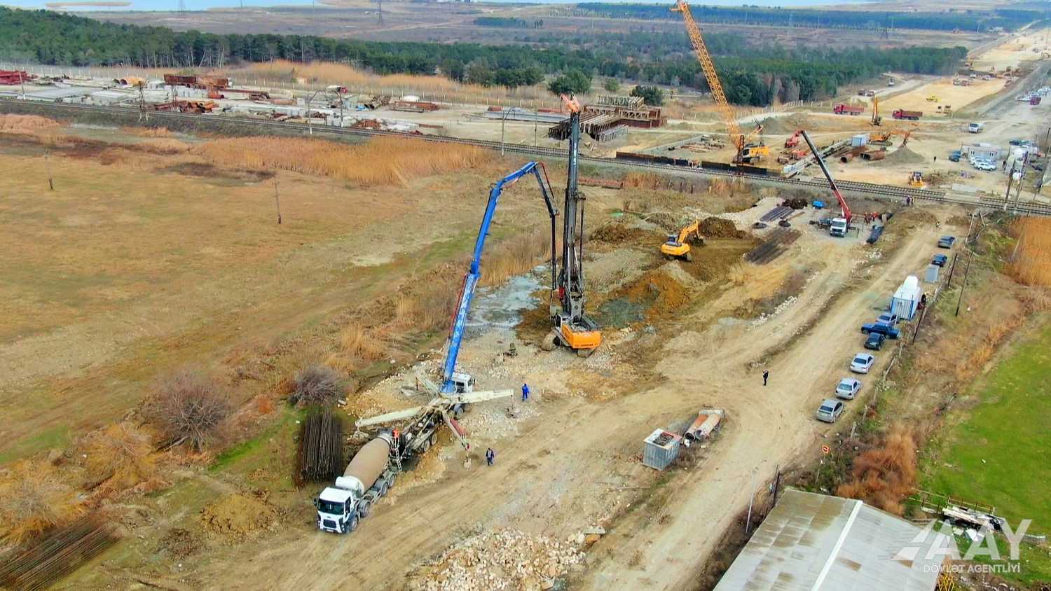 Продолжается реализация дорожного проекта, который изменит транспортную карту Абшерона (ФОТО)