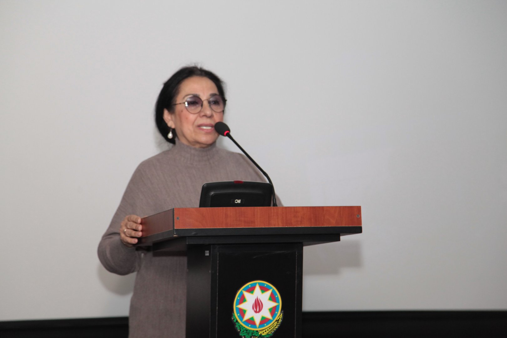 Сценическая магия, киношедевры и незабываемые образы Амалии Панаховой (ФОТО)