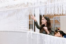 Вице-президент Фонда Гейдара Алиева Лейла Алиева приняла участие в церемонии срезки круглого ковра ручной работы для Шушинской мечети (ФОТО)