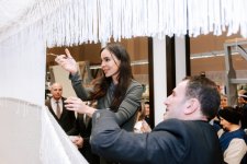 Вице-президент Фонда Гейдара Алиева Лейла Алиева приняла участие в церемонии срезки круглого ковра ручной работы для Шушинской мечети (ФОТО)