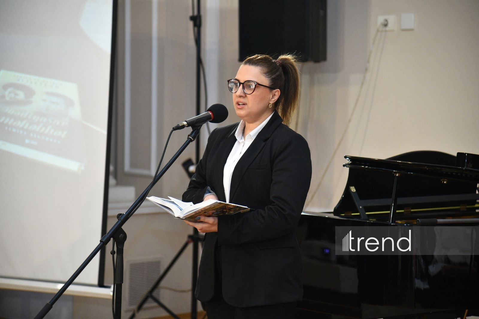 В Баку состоялся творческий вечер Эльмиры Ахундовой – добрые воспоминания, интерактив, музыка (ФОТО)