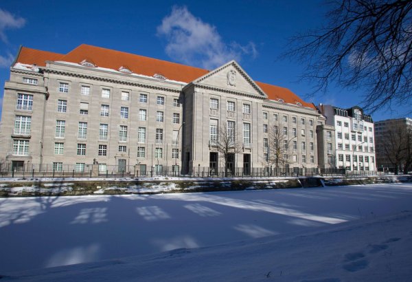 Европа постепенно берёт на себя больше ответственности за собственную безопасность — Минобороны Германии (Эксклюзив)