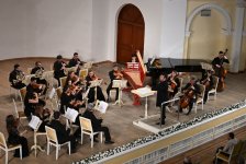 "Его имя должно быть не Ручей, а Океан" - вневременное влияние классики в Баку (ФОТО)