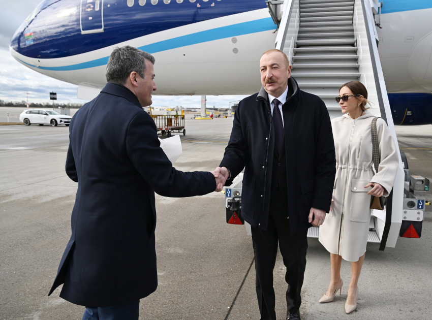 Президент Ильхам Алиев прибыл с визитом в Германию (ФОТО)