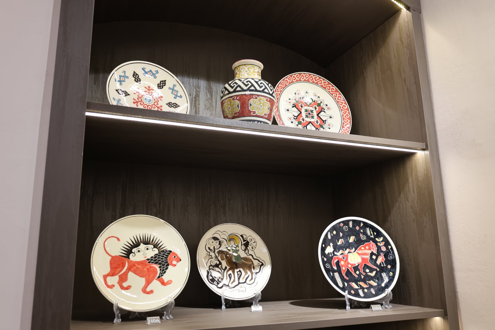 В Баку представлен проект "Дух Турана" – дефиле, ювелирное искусство, керамика… (ФОТО)