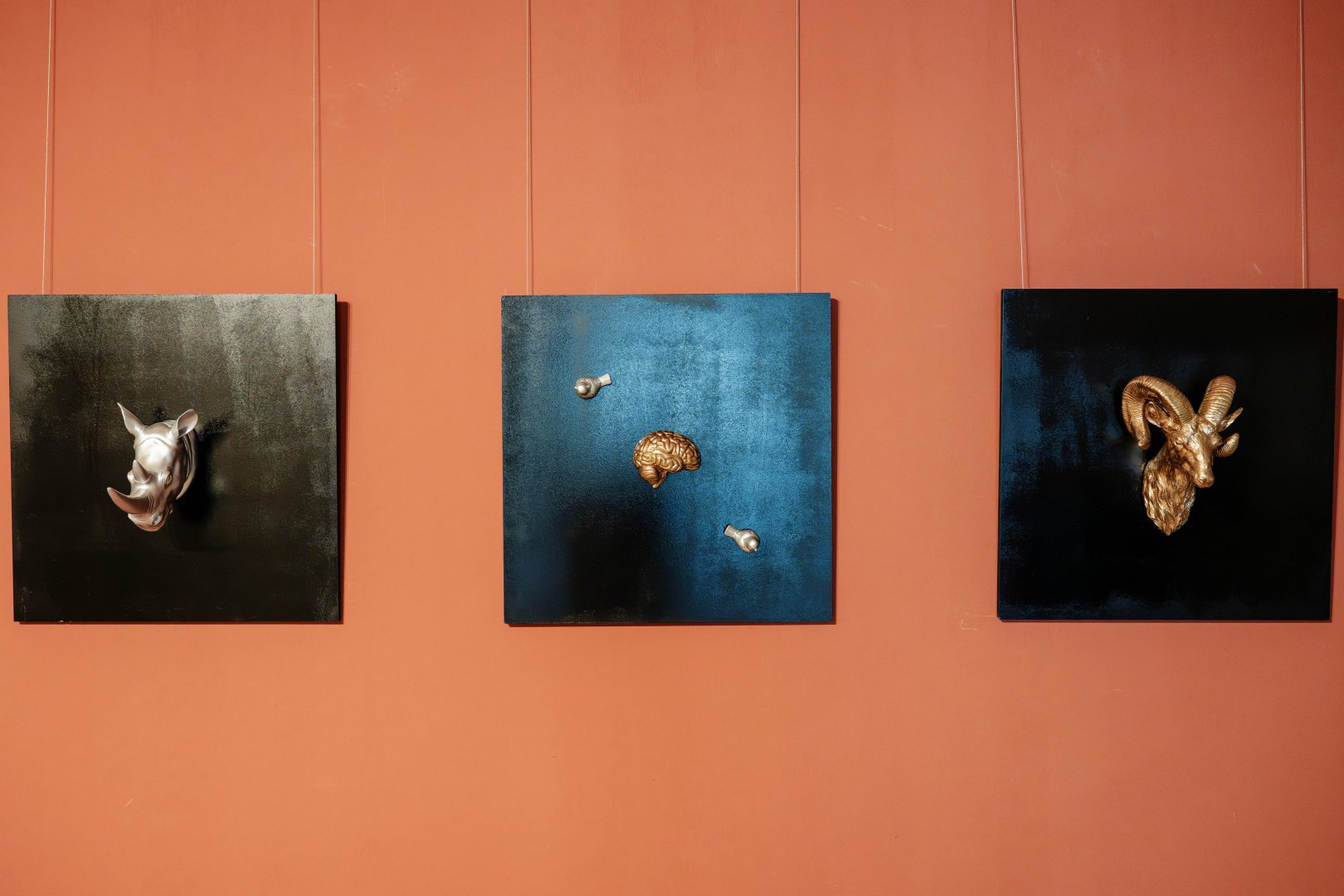 В Баку появились трещины во времени - "Антиномия" Эльчина Шамилли раздвигает границы восприятия (ФОТО)