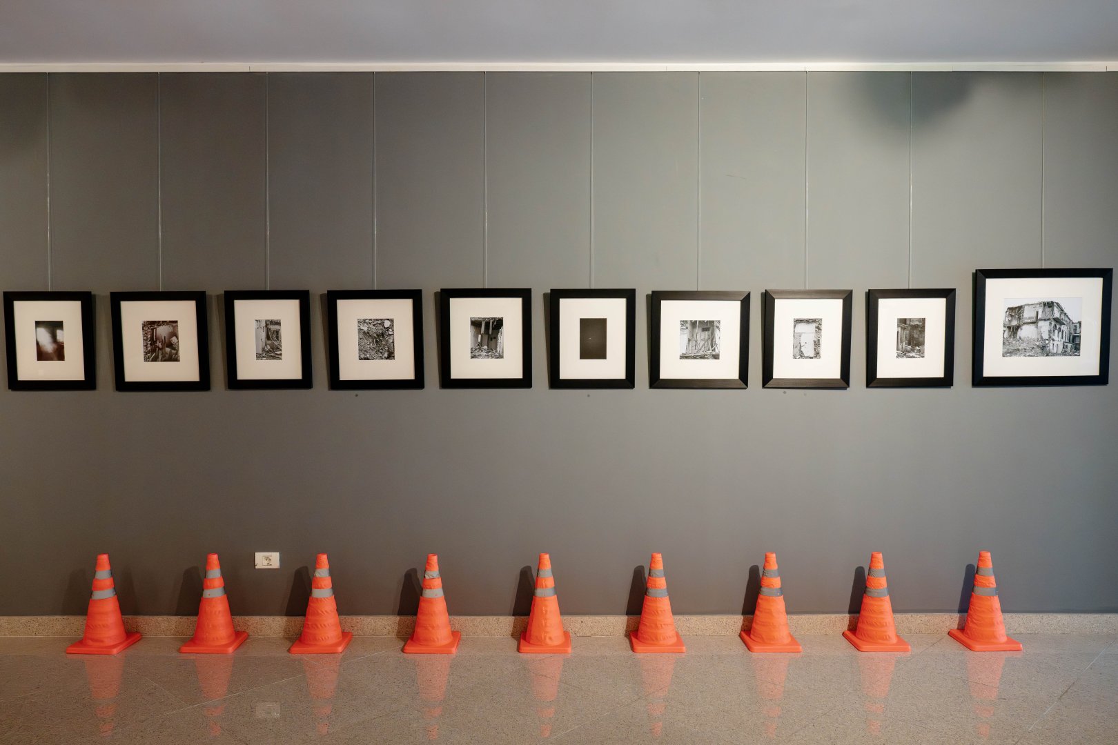 В Баку появились трещины во времени - "Антиномия" Эльчина Шамилли раздвигает границы восприятия (ФОТО)