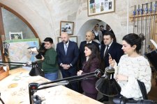 В Баку представлен проект "Дух Турана" – дефиле, ювелирное искусство, керамика… (ФОТО)