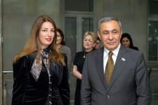 В Баку появились трещины во времени - "Антиномия" Эльчина Шамилли раздвигает границы восприятия (ФОТО)