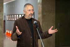 В Баку появились трещины во времени - "Антиномия" Эльчина Шамилли раздвигает границы восприятия (ФОТО)