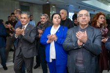 В Баку появились трещины во времени - "Антиномия" Эльчина Шамилли раздвигает границы восприятия (ФОТО)