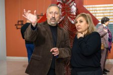 В Баку появились трещины во времени - "Антиномия" Эльчина Шамилли раздвигает границы восприятия (ФОТО)