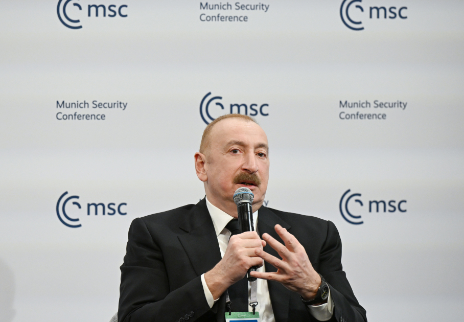 Президент Ильхам Алиев принял участие в панельных дискуссиях в Мюнхене (ФОТО/ВИДЕО)