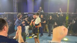 Азербайджанский "Профессор" одержал третью подряд победу в ММА на международном турнире в Батуми (ФОТО)