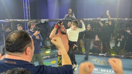 Азербайджанский "Профессор" одержал третью подряд победу в ММА на международном турнире в Батуми (ФОТО)