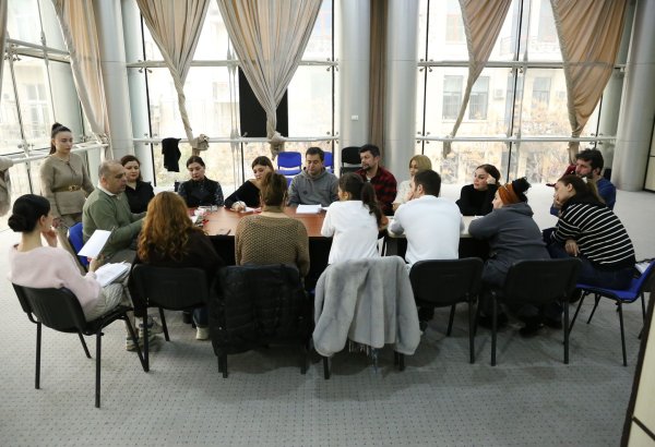 Как выгодно жениться в Баку с французским акцентом – комичная денежная история (ФОТО)