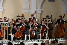 Азербайджанская зурна и двойной концерт для скрипки и альта (ФОТО)