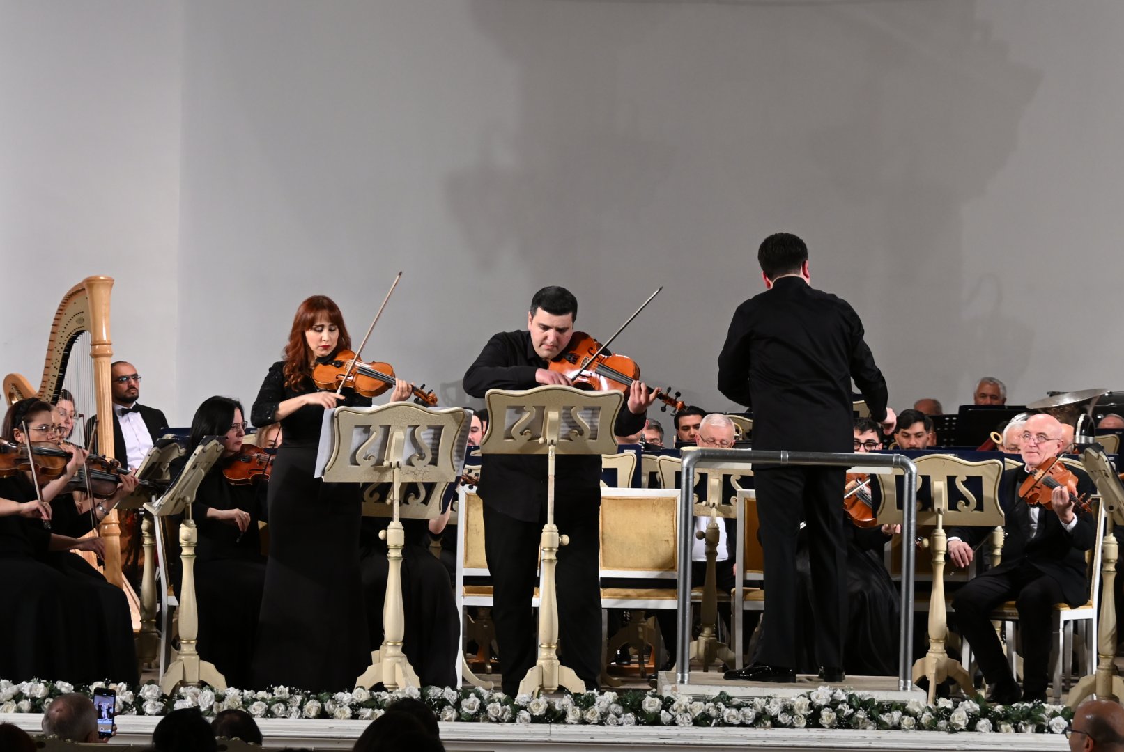 Азербайджанская зурна и двойной концерт для скрипки и альта (ФОТО)