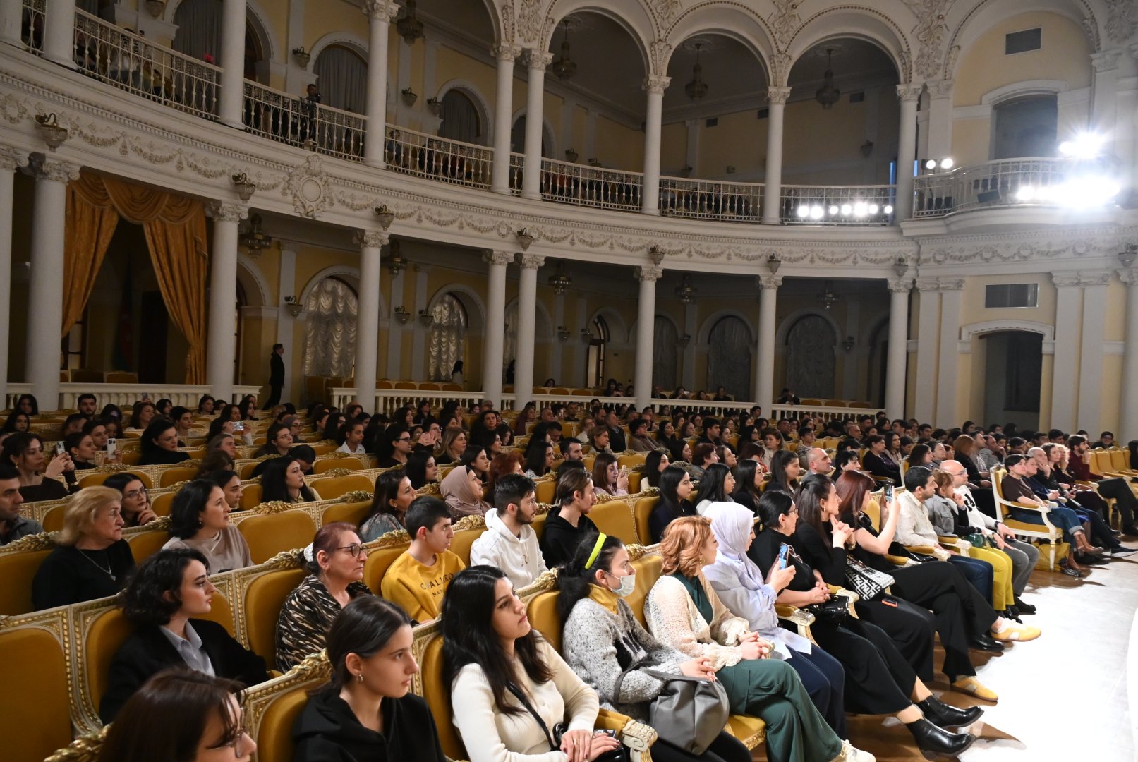 Азербайджанская зурна и двойной концерт для скрипки и альта (ФОТО)