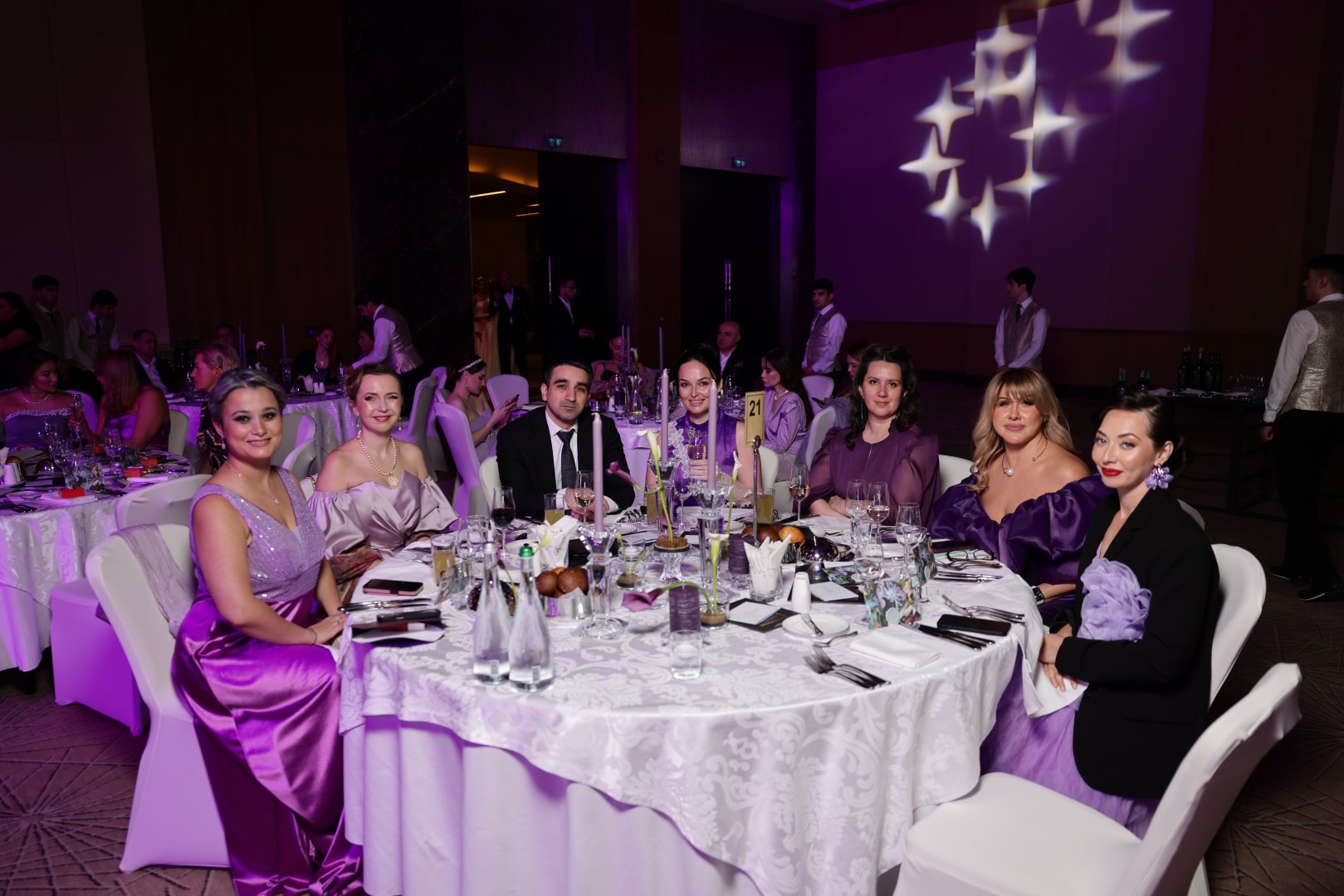 В Баку состоялся роскошный Венский бал - международное светское событие сезона (ФОТО)