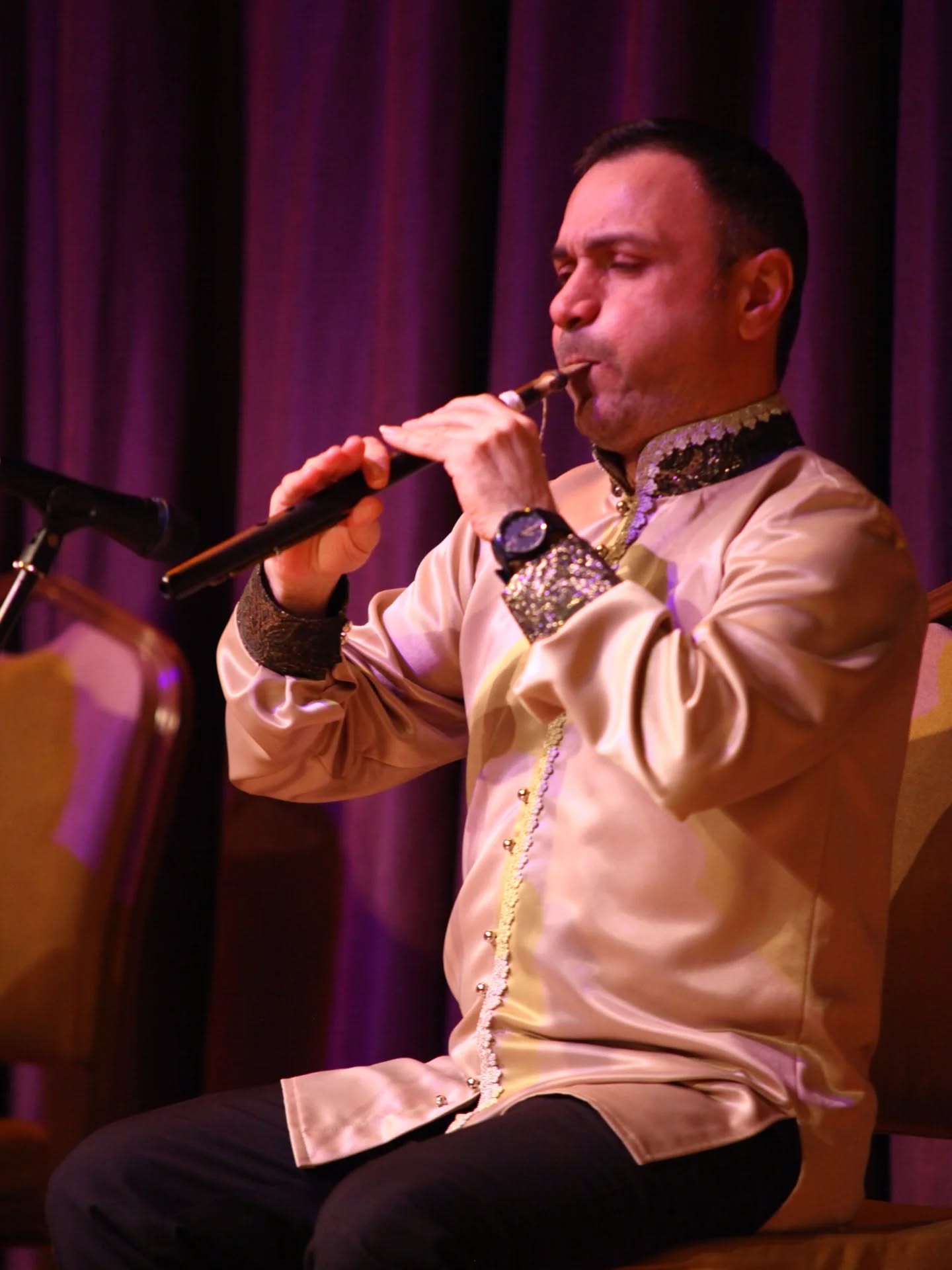 Космическое звучание дестгяха - мост между Востоком и Европой (ФОТО)