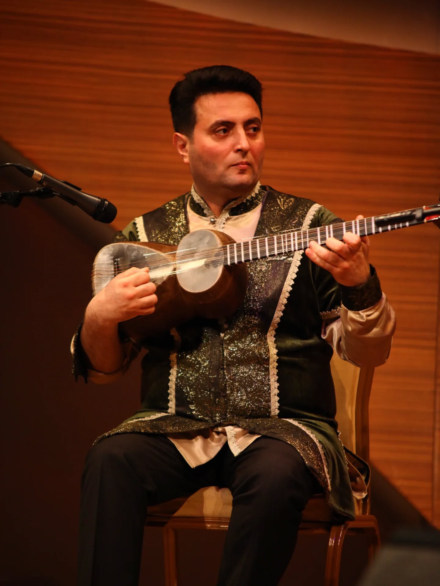 Космическое звучание дестгяха - мост между Востоком и Европой (ФОТО)