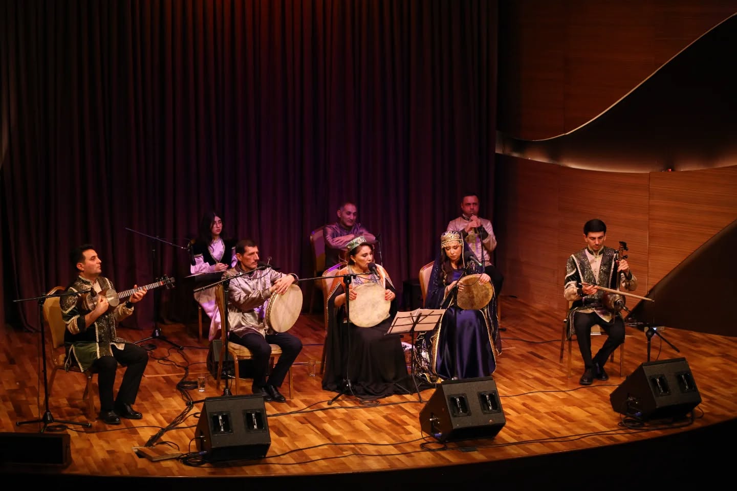 Космическое звучание дестгяха - мост между Востоком и Европой (ФОТО)